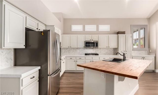 264 Pointe Ranier Avenue, Henderson, NV 89012