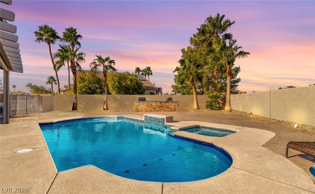 264 Pointe Ranier Avenue, Henderson, NV 89012