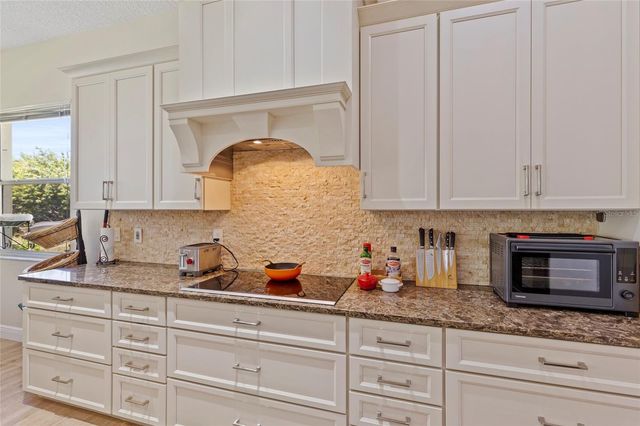 5914 CHAPARRAL AVENUE, Sarasota, FL 34243