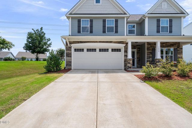 1000 Atlantis Street, Fuquay Varina, NC 27526