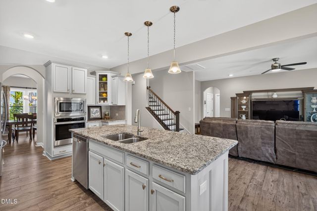1000 Atlantis Street, Fuquay Varina, NC 27526