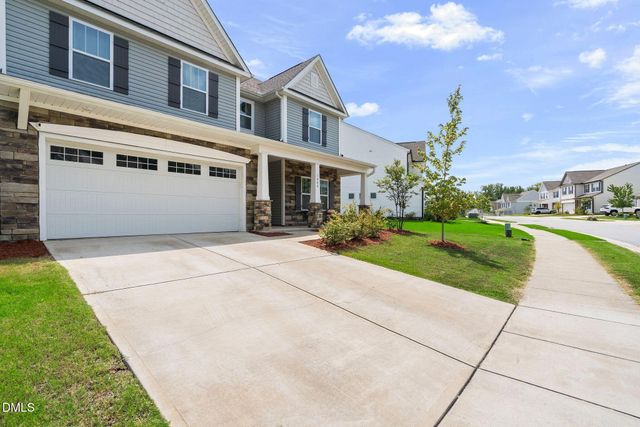 1000 Atlantis Street, Fuquay Varina, NC 27526
