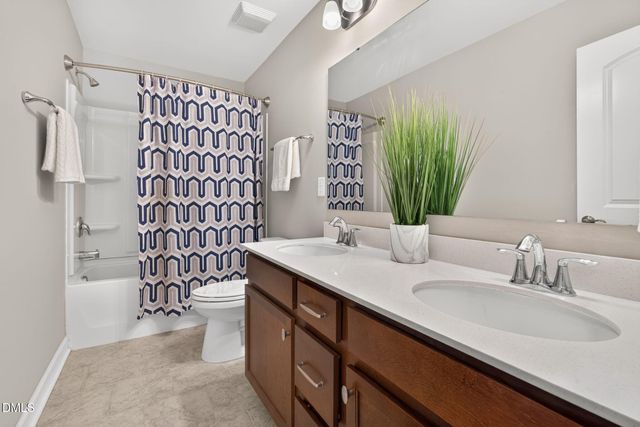 1000 Atlantis Street, Fuquay Varina, NC 27526