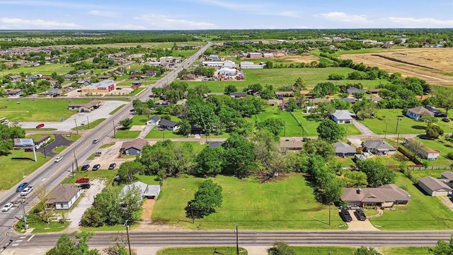 104 E Main Street, Gunter, TX 75058