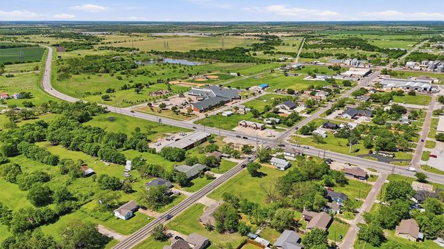 104 E Main Street, Gunter, TX 75058