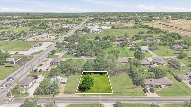 104 E Main Street, Gunter, TX 75058