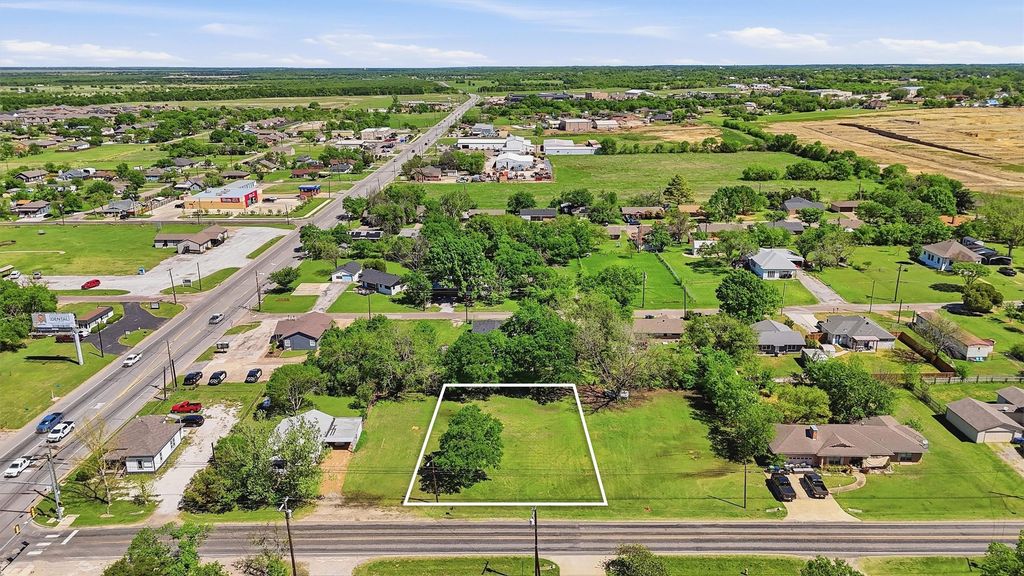 104 E Main Street, Gunter, TX 75058