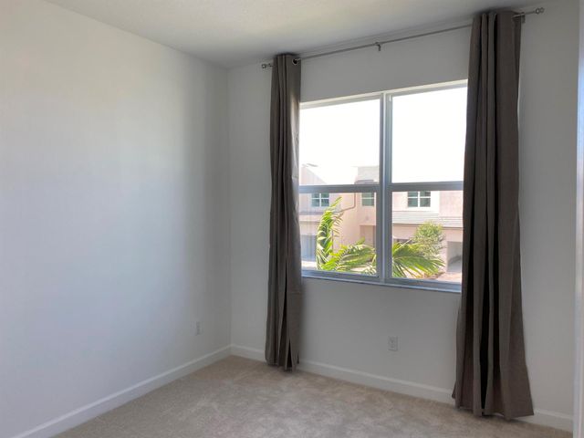 9001 Zevon Court, Lake Worth, FL 33467