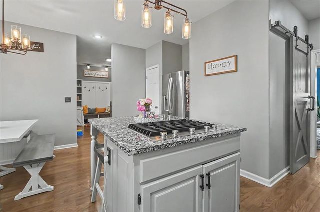 14935 W 76th Street, Lenexa, KS 66216