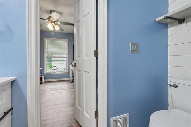 14935 W 76th Street, Lenexa, KS 66216