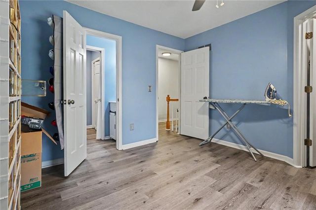 14935 W 76th Street, Lenexa, KS 66216