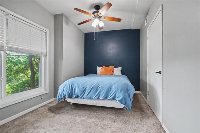 14935 W 76th Street, Lenexa, KS 66216