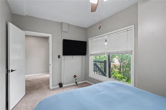 14935 W 76th Street, Lenexa, KS 66216