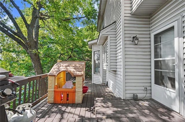 14935 W 76th Street, Lenexa, KS 66216
