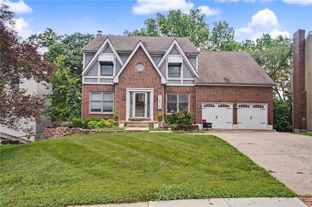 14935 W 76th Street, Lenexa, KS 66216