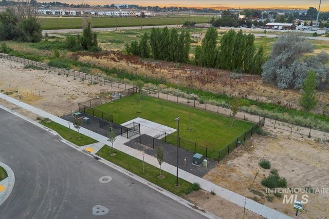 45 N Feather Reed Ave., Meridian, ID 83642