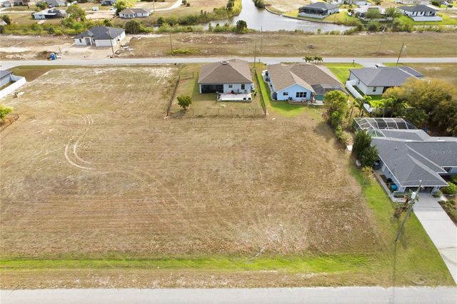 213 & 217 NW 20TH AVENUE, Cape Coral, FL 33993