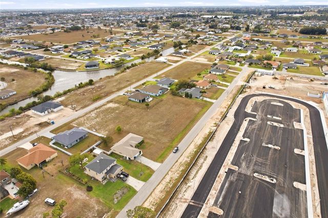 213 & 217 NW 20TH AVENUE, Cape Coral, FL 33993