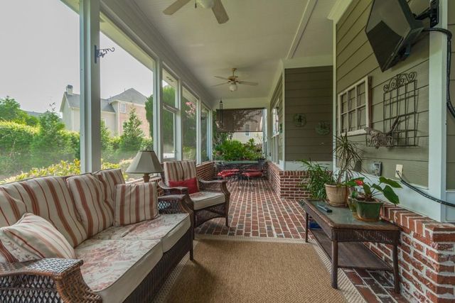 1060 Windsor Creek Drive, Grayson, GA 30017