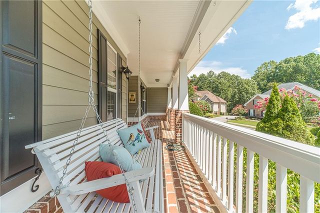 1060 Windsor Creek Drive, Grayson, GA 30017