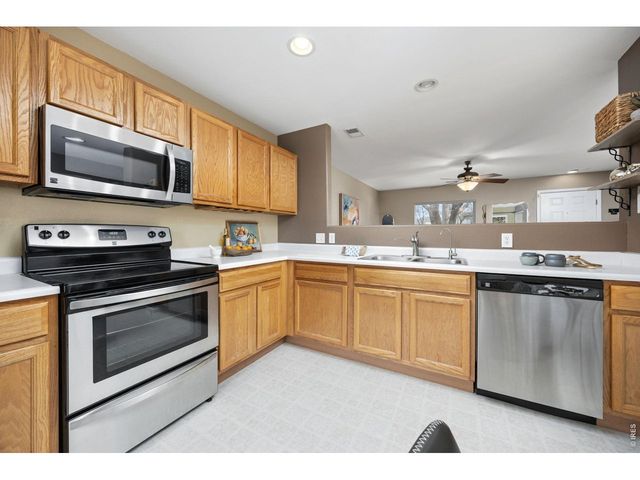 3487 Warren Farm Dr, Fort Collins, CO 80526