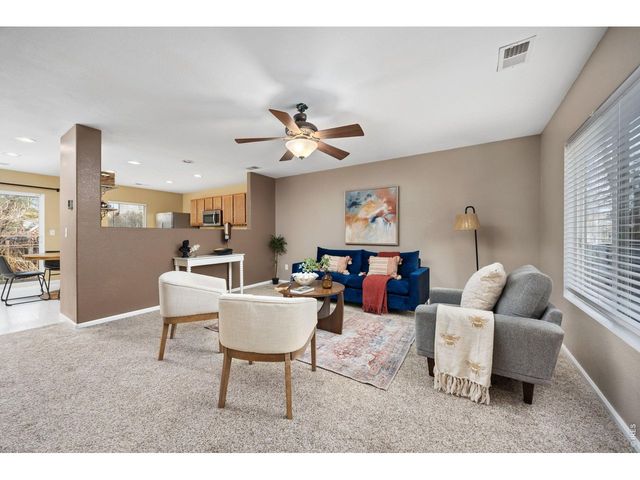 3487 Warren Farm Dr, Fort Collins, CO 80526