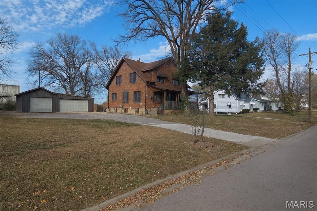 605 N Main Street, St Clair, MO 63077