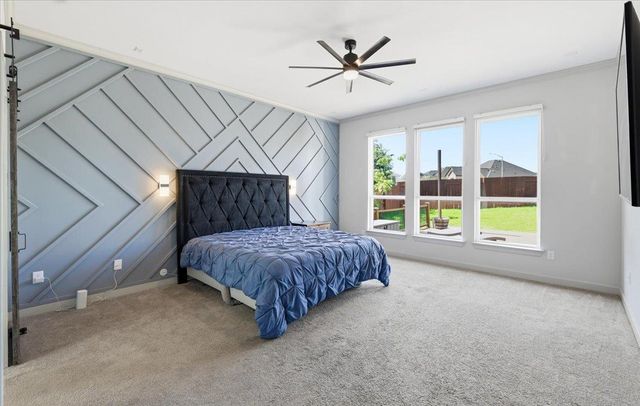 261 Ashleaf DR, Buda, TX 78610