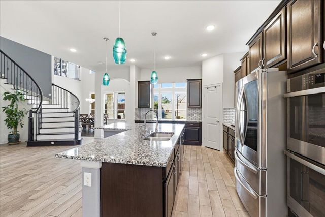 261 Ashleaf DR, Buda, TX 78610
