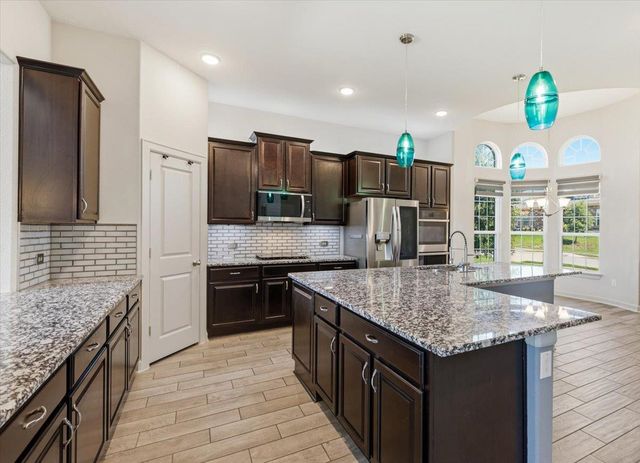 261 Ashleaf DR, Buda, TX 78610