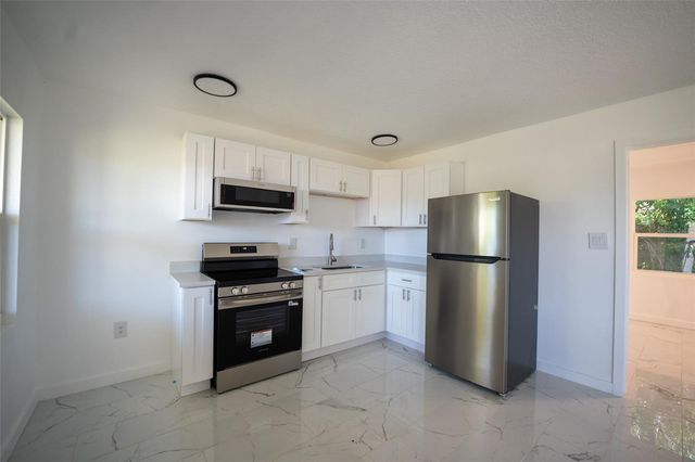 56 B STREET 1, Madeira Beach, FL 33708