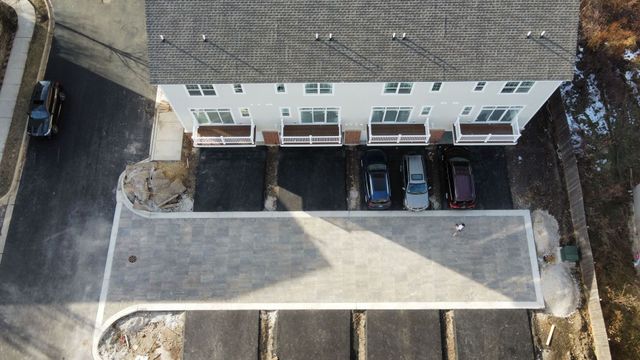 183 Eli Court, Des Plaines, IL 60016