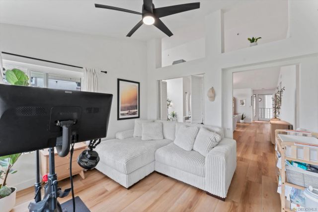 1938 Spyglass Cir, Vista, CA 92081