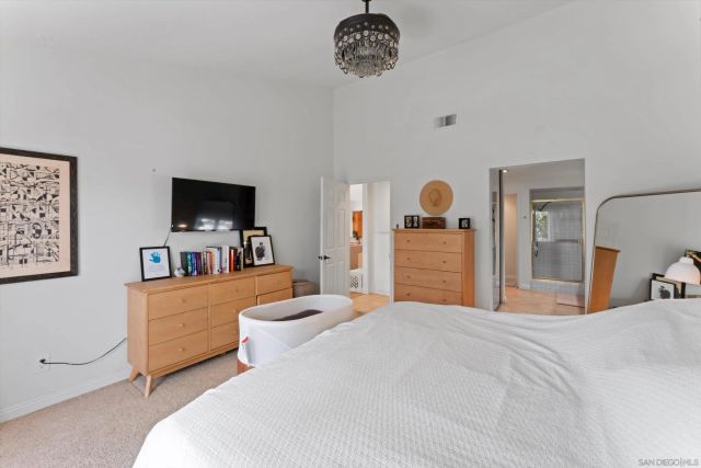 1938 Spyglass Cir, Vista, CA 92081