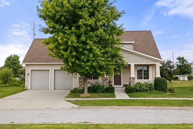 2843 Piccadilly Square, Ames, IA 50010
