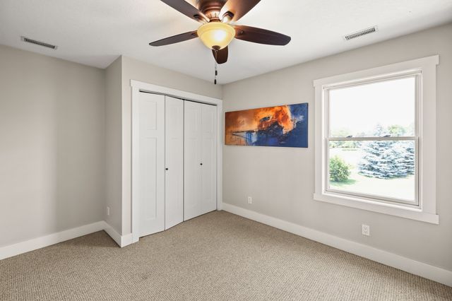 2843 Piccadilly Square, Ames, IA 50010