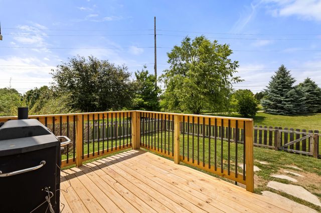 2843 Piccadilly Square, Ames, IA 50010