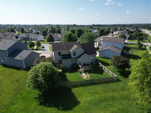 2843 Piccadilly Square, Ames, IA 50010