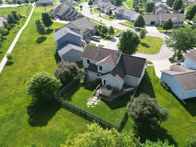 2843 Piccadilly Square, Ames, IA 50010