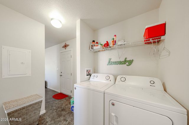 7810 W Peoria Avenue 40, Peoria, AZ 85345