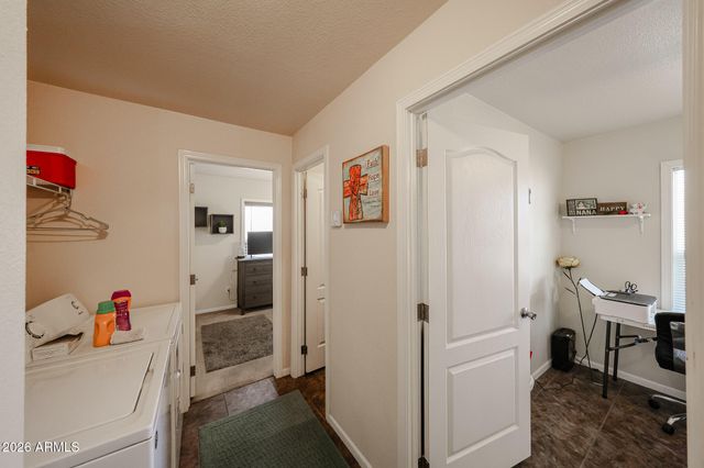 7810 W Peoria Avenue 40, Peoria, AZ 85345