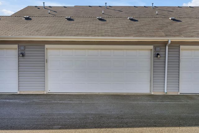 11421 Vermont Place, Crown Point, IN 46307