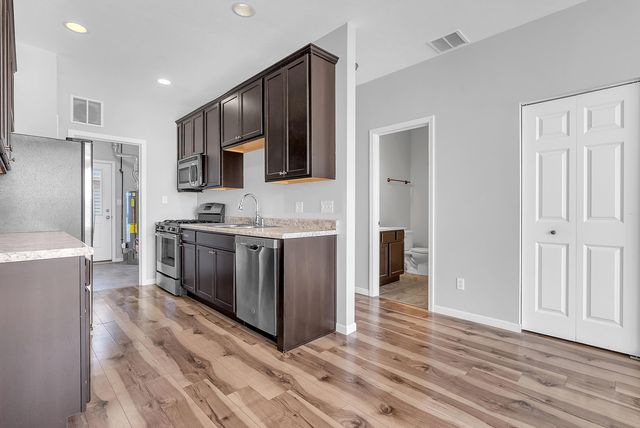 11421 Vermont Place, Crown Point, IN 46307