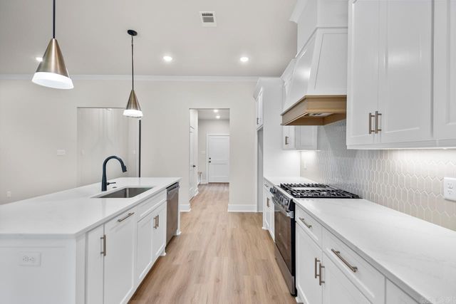 3901 SPENCER CROSSING Drive, Benton, AR 72019