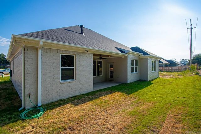 3901 SPENCER CROSSING Drive, Benton, AR 72019