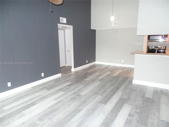 5612 Rock Island Rd 151, Tamarac, FL 33319