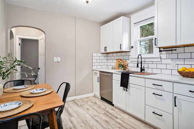 938 Cogswell Street Nw, City Of Walker, MI 49544