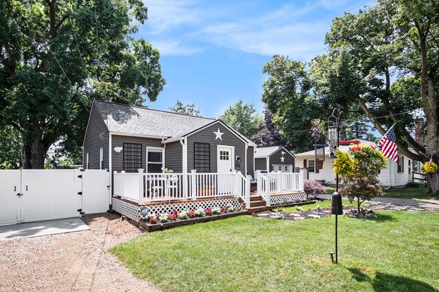 938 Cogswell Street Nw, City Of Walker, MI 49544