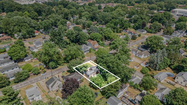 938 Cogswell Street Nw, City Of Walker, MI 49544