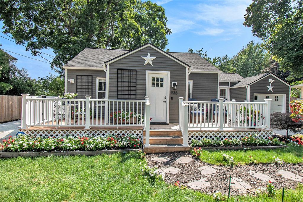 938 Cogswell Street Nw, City Of Walker, MI 49544